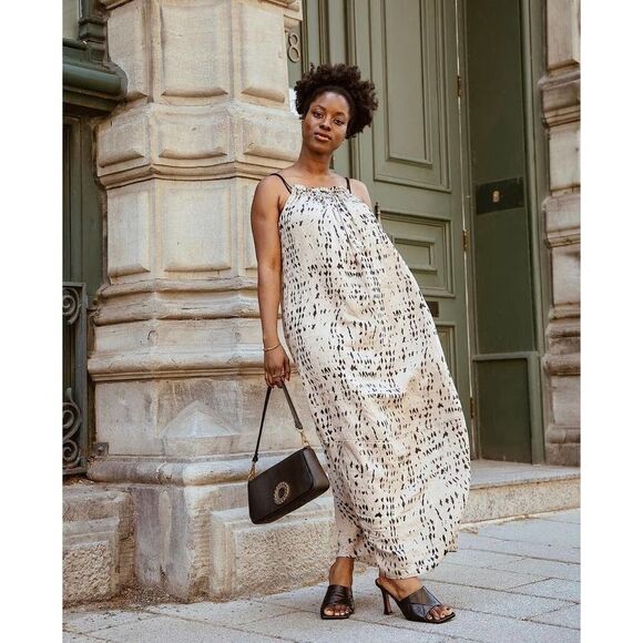 H&M Dresses & Skirts - H&M Lyocell Blend Dress Long Blogger Fav New Lined